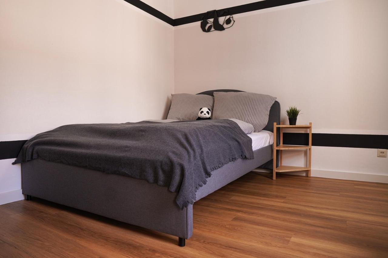 Fullhouse - Halle - T28 - Panda Apartment ภายนอก รูปภาพ