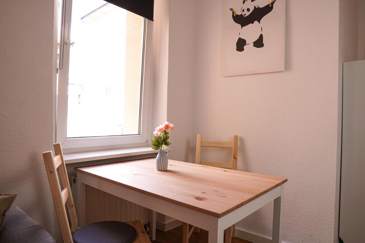 Fullhouse - Halle - T28 - Panda Apartment ภายนอก รูปภาพ